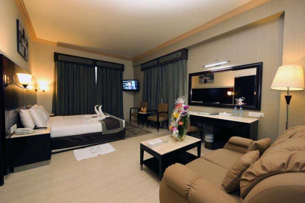 Signature Inn Al Riqqa Dubaj Exteriér fotografie