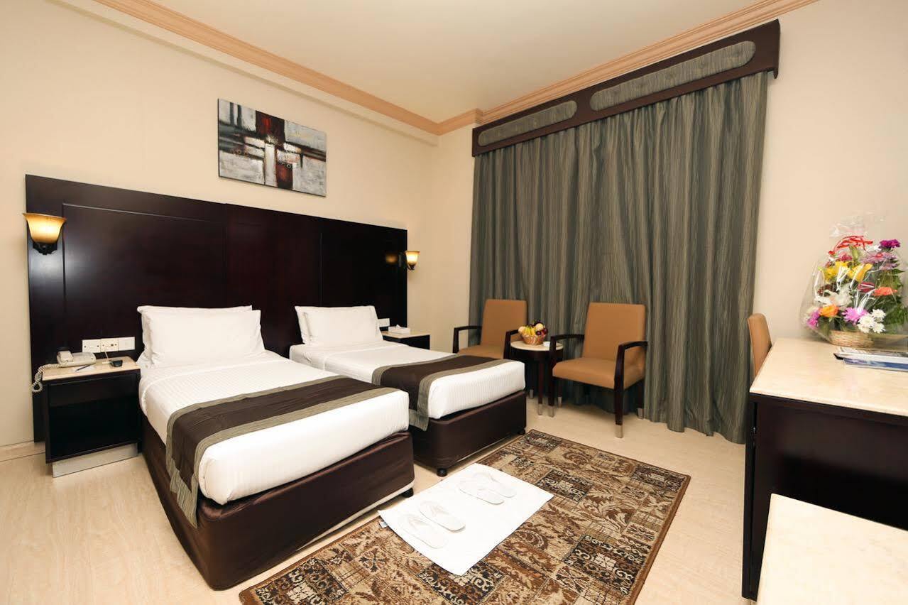 Signature Inn Al Riqqa Dubaj Exteriér fotografie