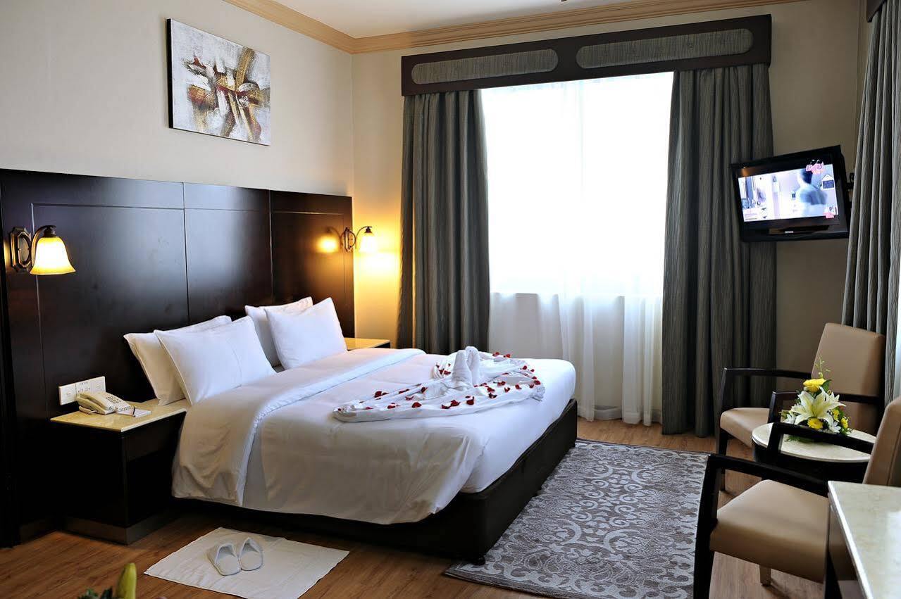 Signature Inn Al Riqqa Dubaj Exteriér fotografie